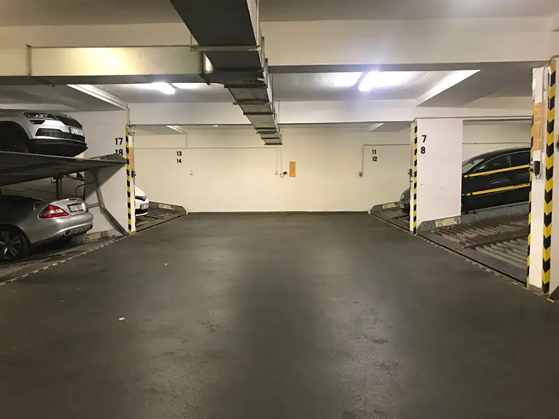 Pronájem garážového stání 18 m², Praha – náhled fotky 3