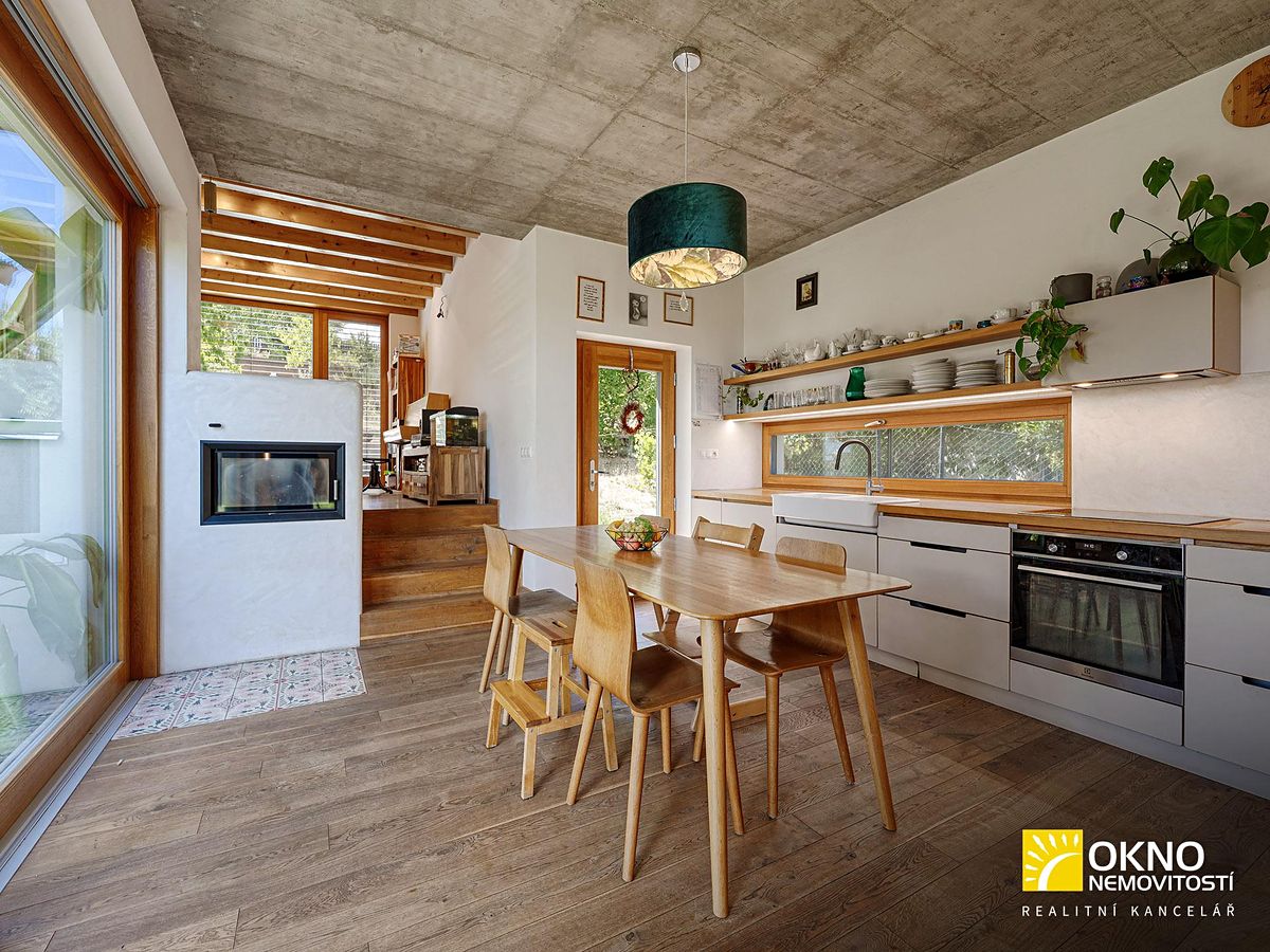 Prodej rodinného domu 120 m², pozemek 830 m² – fotografie 5