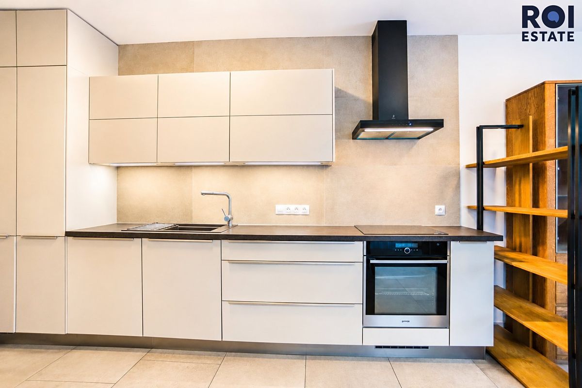 Pronájem bytu 4+kk 125 m²