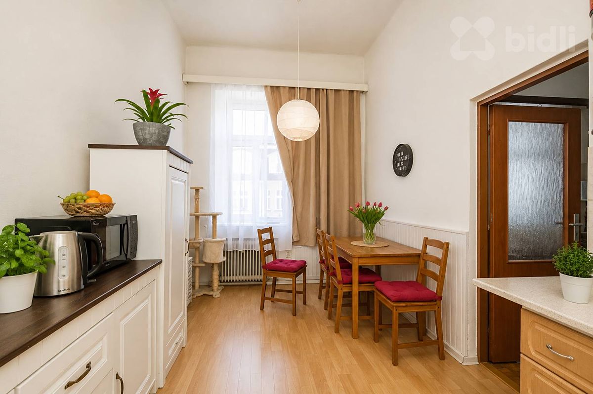 Prodej rodinného domu 810 m², pozemek 1349 m² – fotografie 4