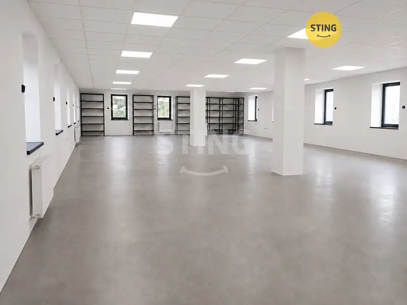 Pronájem kanceláře 247 m², Český Těšín – náhled fotky 1