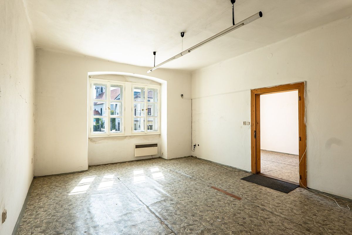 Prodej vícegeneračního domu 340 m², pozemek 190 m² – fotografie 5