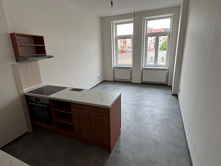 Wohnung 2+1 zur Miete, 101 m² (2 von 8)
