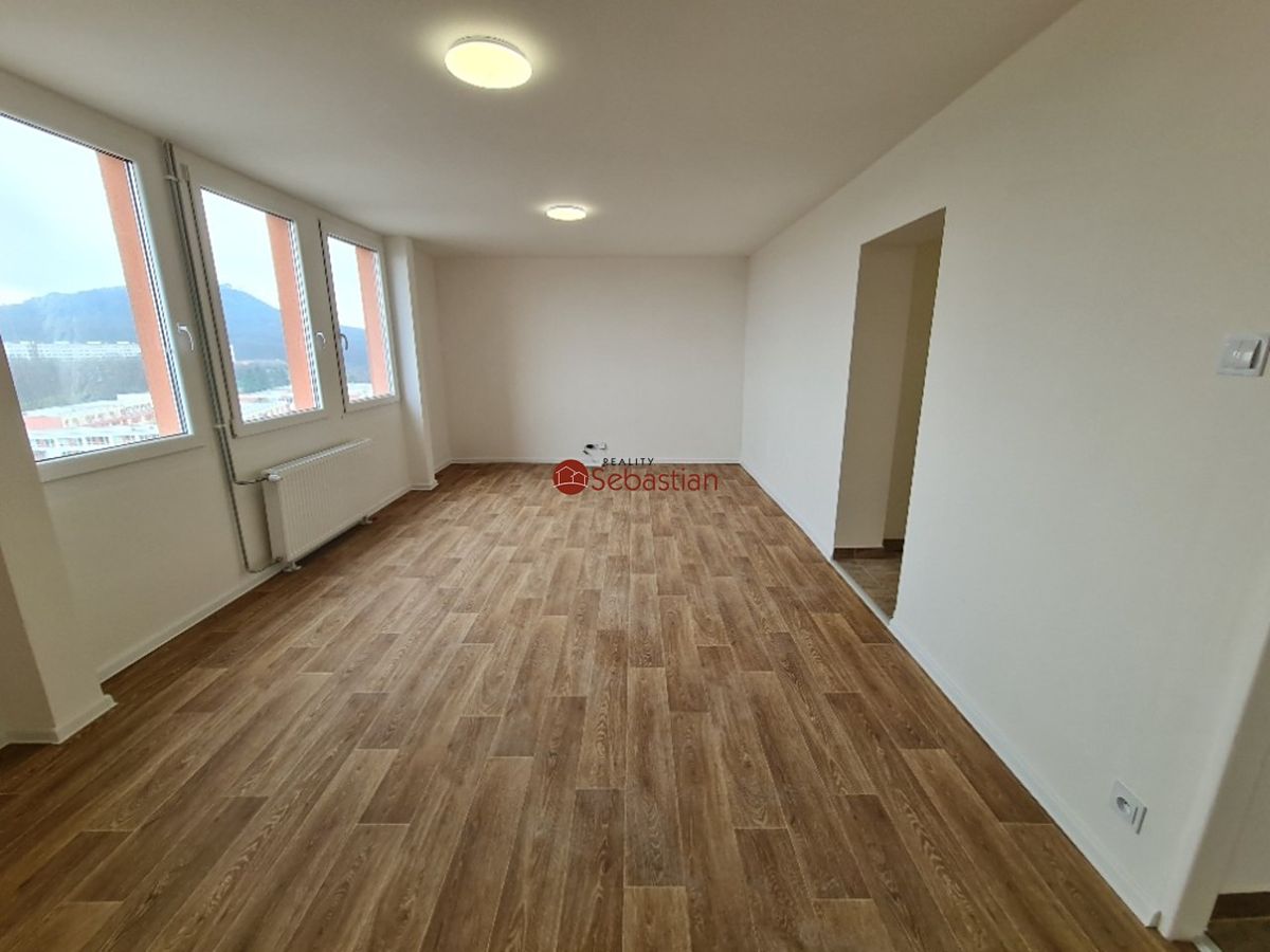 Pronájem bytu 2+1 48 m² – fotografie 4