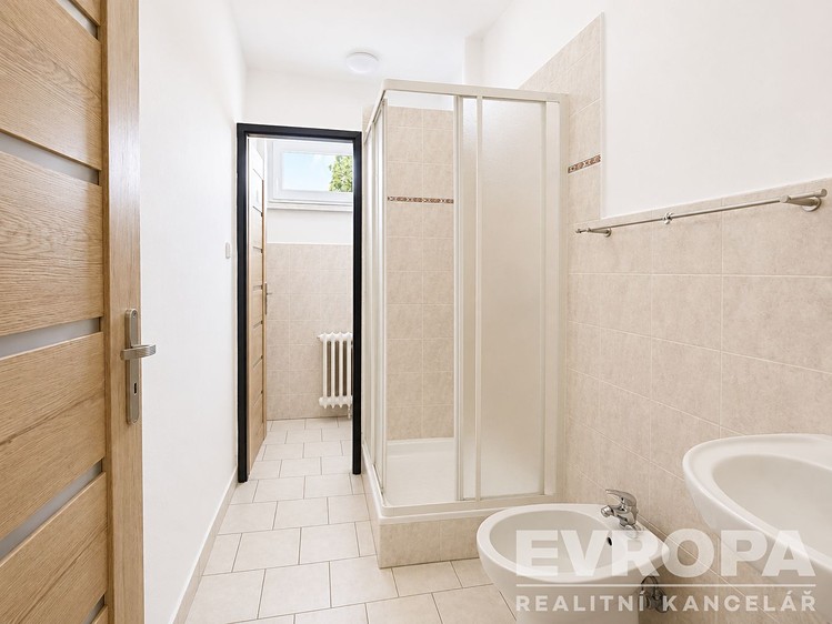 Gewerbefläche zur Miete, 117 m² (15 von 15)