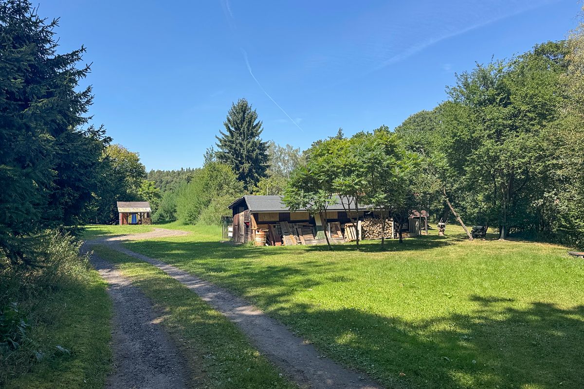 Prodej pozemku 2714 m²