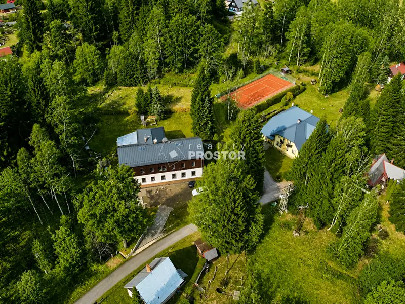 Prodej rodinného domu 520 m², pozemek 1794 m², Smržovka – náhled fotky 2