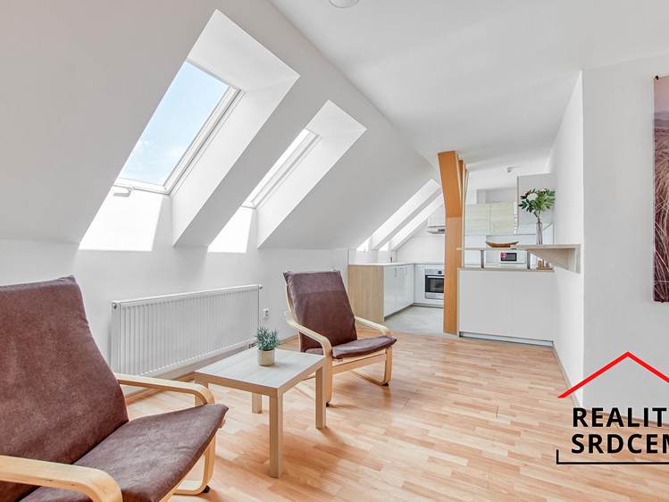 Комерційне приміщення на продаж, 1 267 м² (9 з 35)