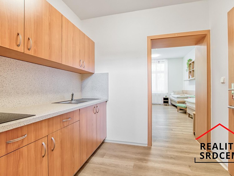 Комерційне приміщення на продаж, 1 267 м² (27 з 35)