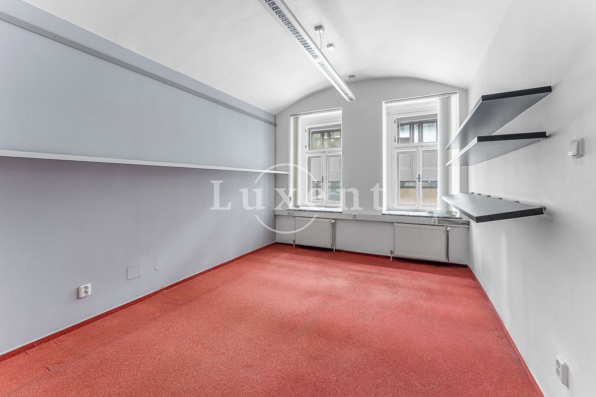 Prodej činžovního domu 805 m² – fotografie 3