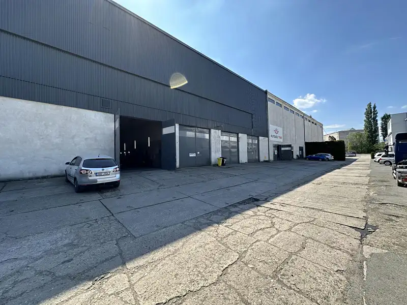 Pronájem skladového prostoru 140 m², Kladno – náhled fotky 3