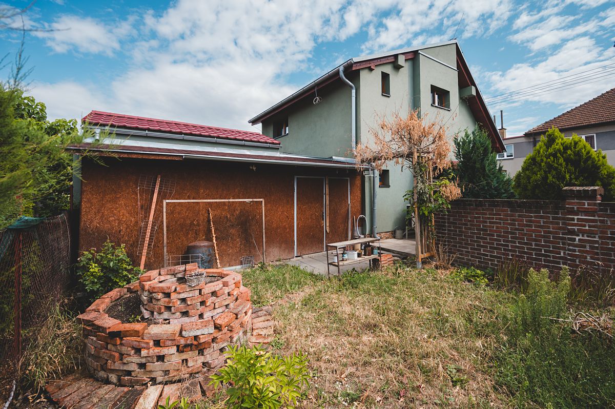 Prodej rodinného domu 181 m², pozemek 214 m² – fotografie 3