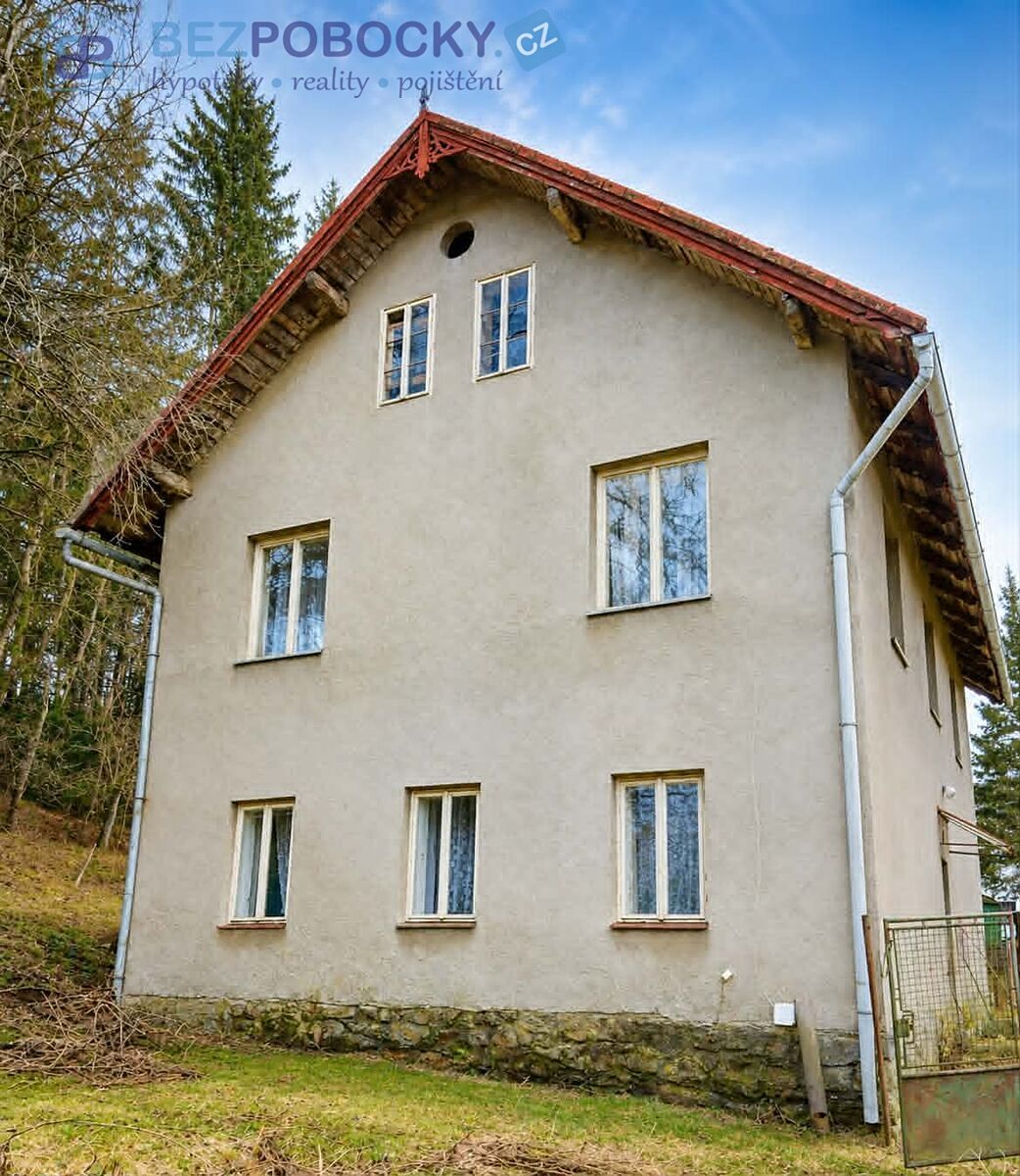 Prodej rodinného domu 120 m², pozemek 1438 m²