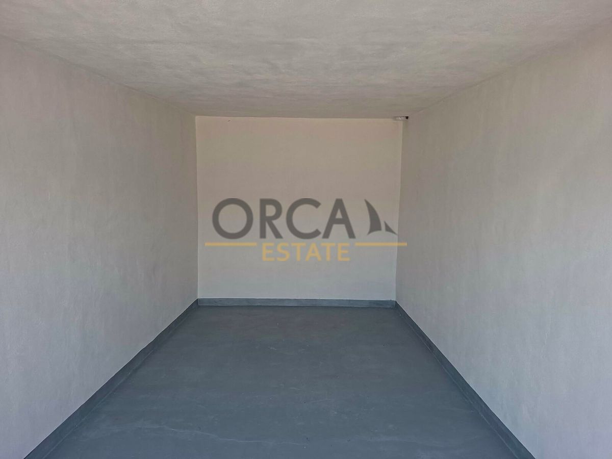 Prodej garáže 18 m² – fotografie 3