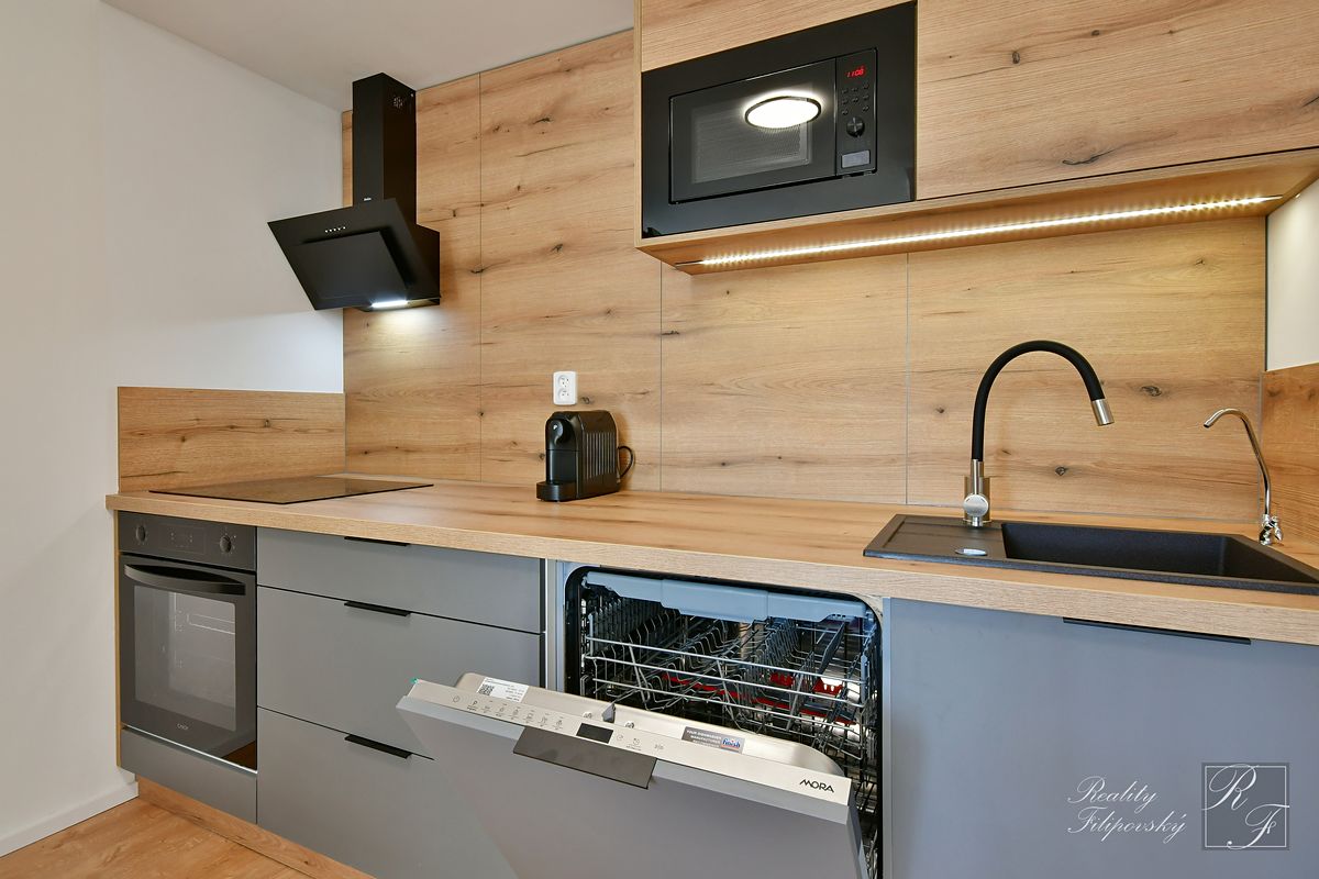 Prodej bytu 4+kk 80 m² – fotografie 3
