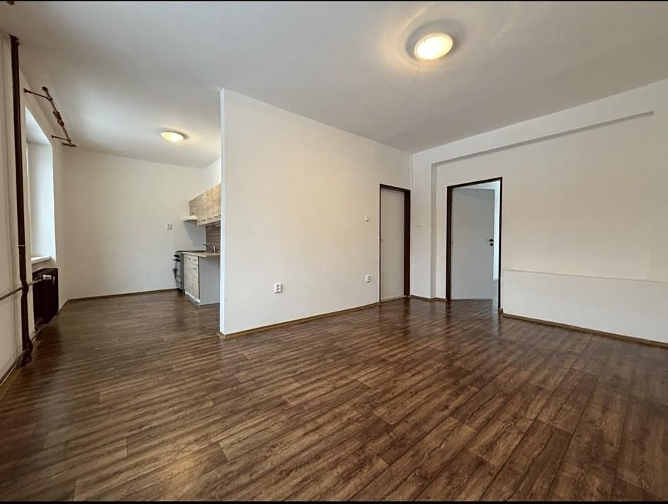 Pronájem bytu 2+1 52 m², Jirkov – fotka 1 z 3