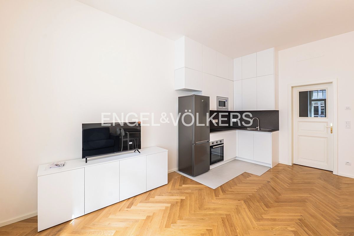 Pronájem bytu 2+kk 47 m² – fotografie 2