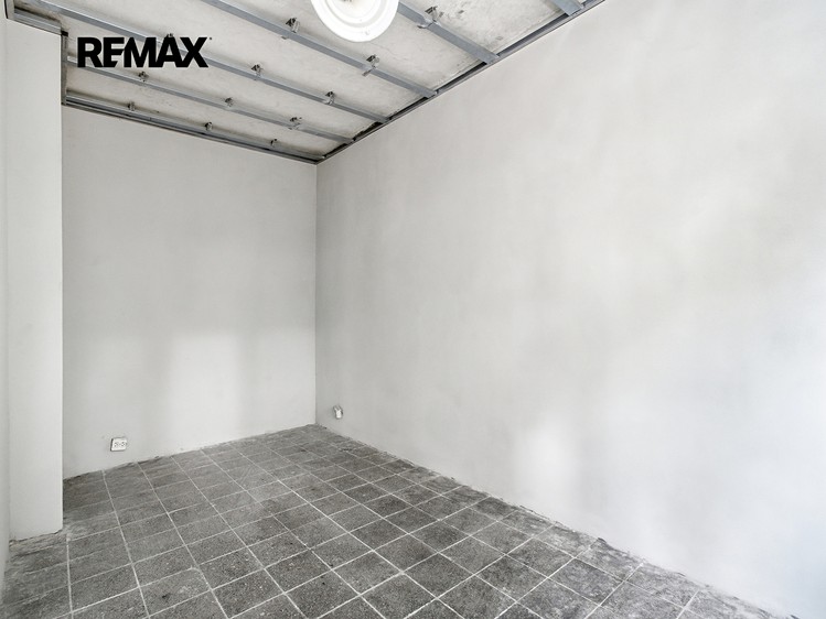 Комерційне приміщення на продаж, 27 м² (21 з 29)