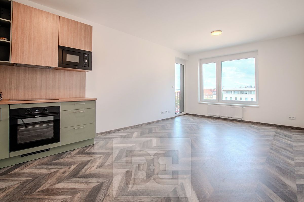 Pronájem bytu 2+kk 56 m²