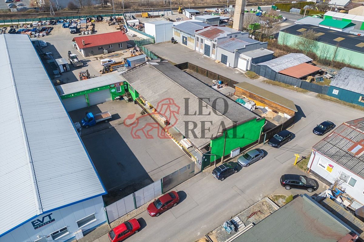 Prodej skladového prostoru 443 m² – fotografie 3