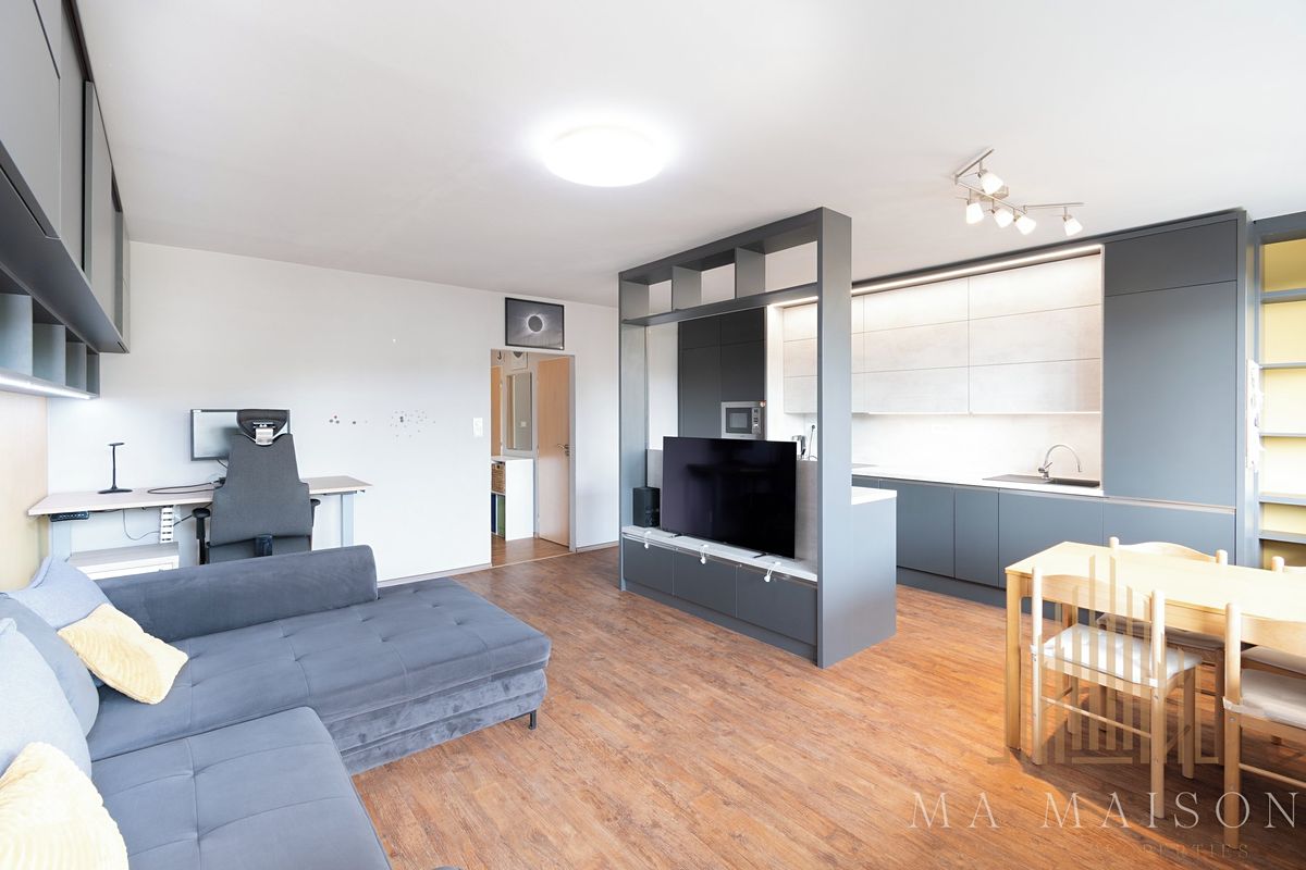 Pronájem bytu 3+kk 72 m²