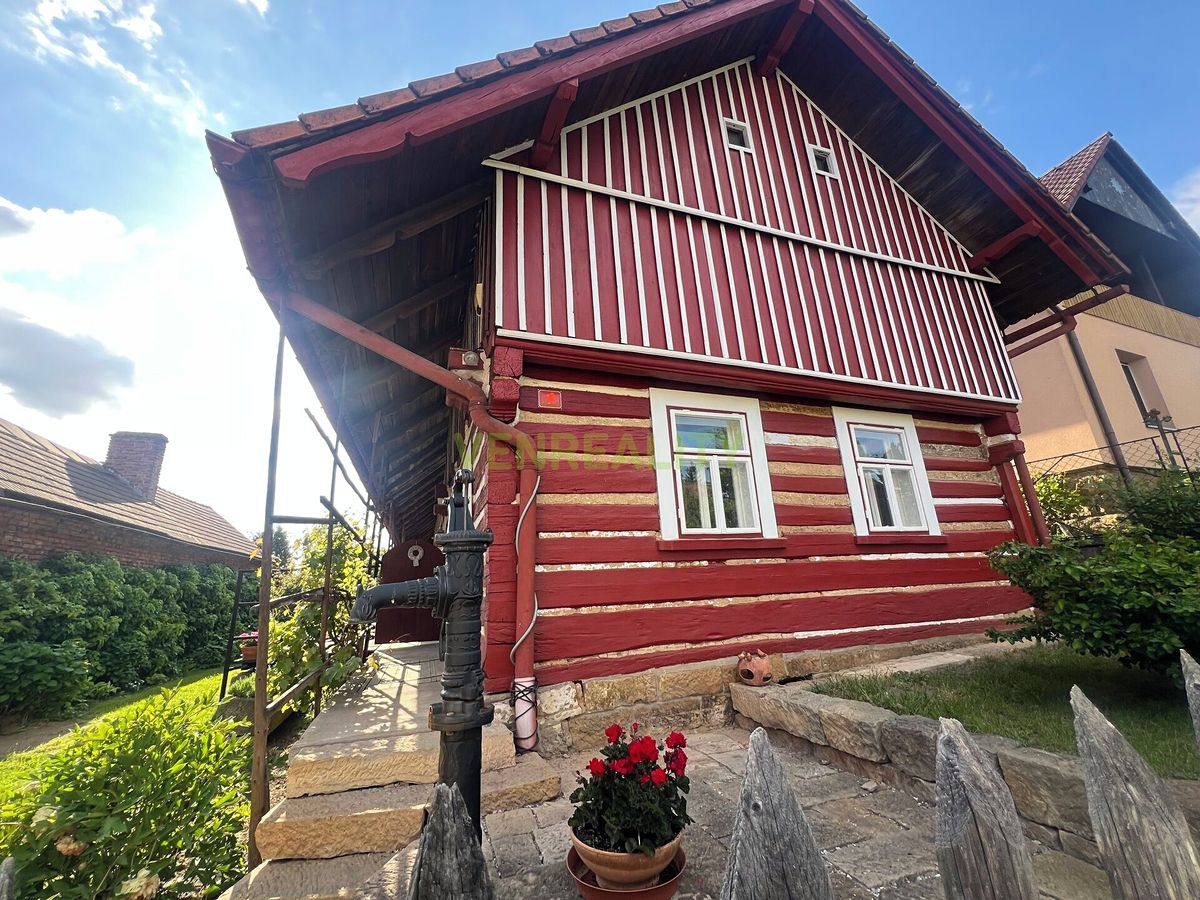 Prodej rodinného domu 80 m², pozemek 747 m² – fotografie 2