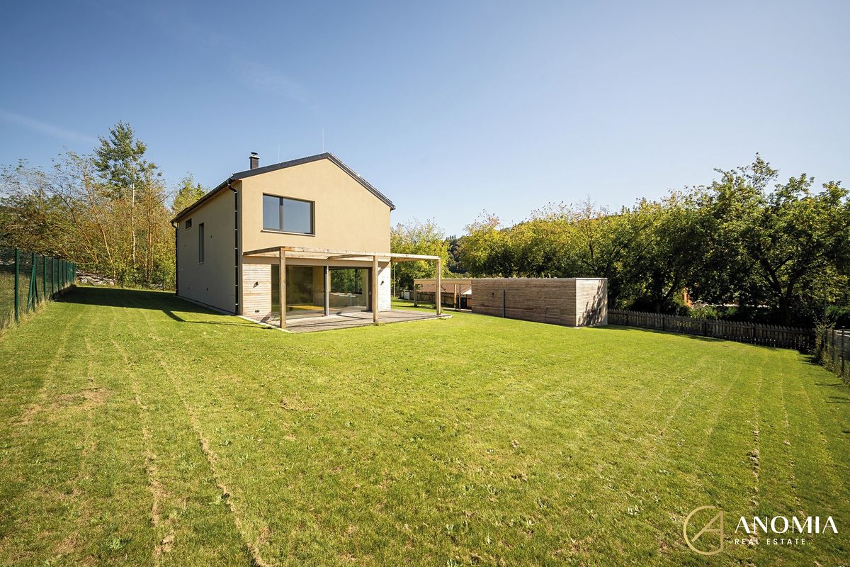 Prodej rodinného domu 157 m², pozemek 1062 m² – fotografie 4