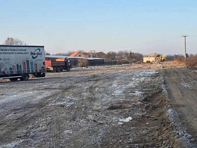 Prodej stavebního pozemku 836 m², Úvaly – náhled fotky 3