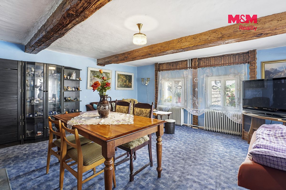 Prodej rodinného domu 145 m², pozemek 2156 m² – fotografie 2