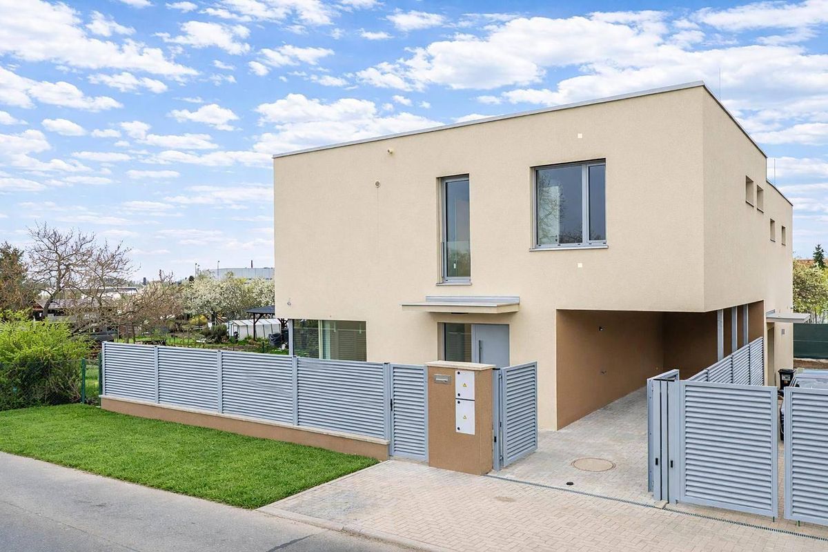 Prodej rodinného domu 126 m², pozemek 175 m² – fotografie 4