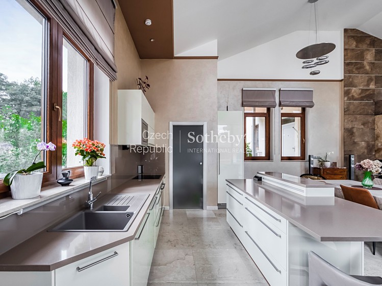 Prodej domu, 320 m² (5 z 21)