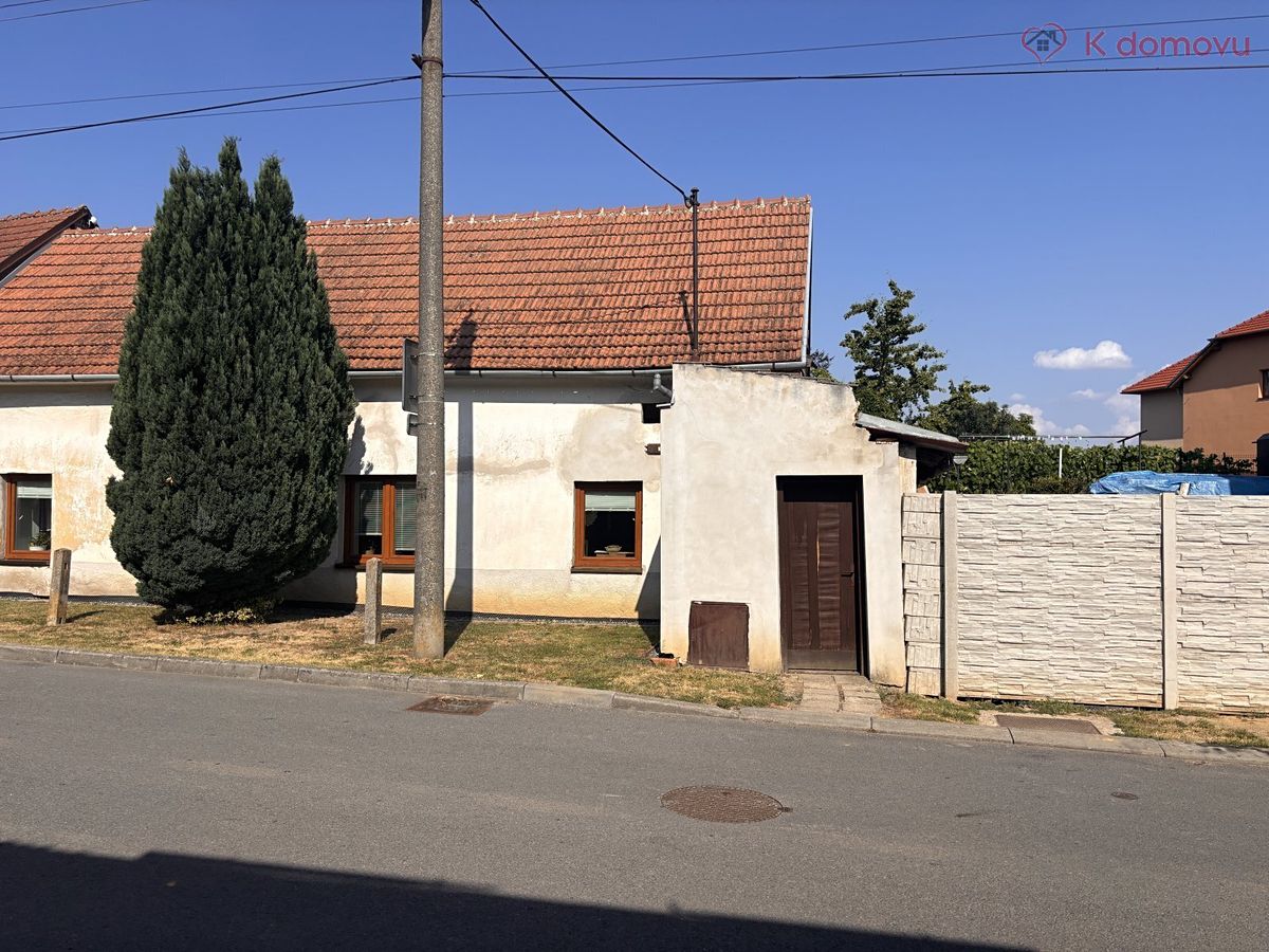 Prodej rodinného domu 100 m², pozemek 851 m² – fotografie 4