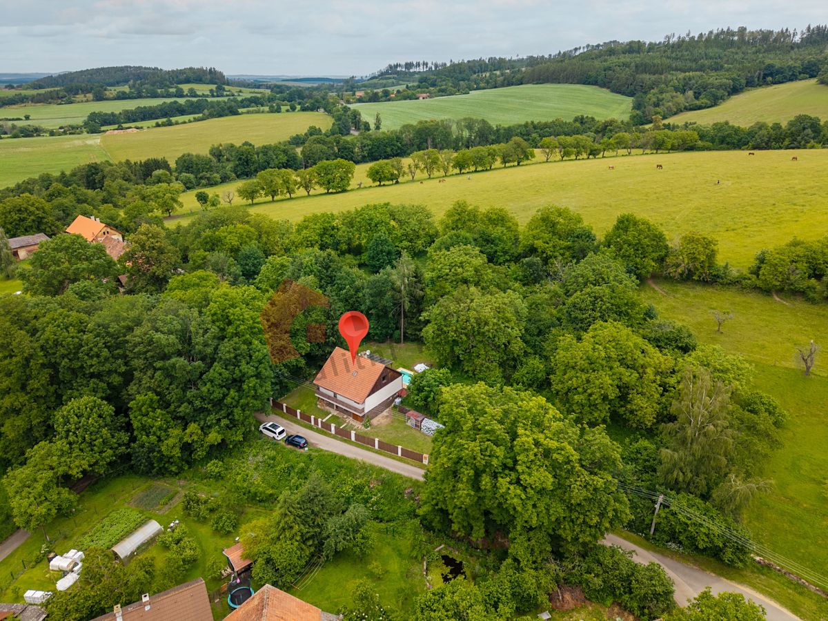 Prodej rodinného domu 104 m², pozemek 605 m² – fotografie 2