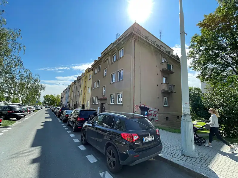 Prodej kanceláře 75 m², Praha – náhled fotky 1
