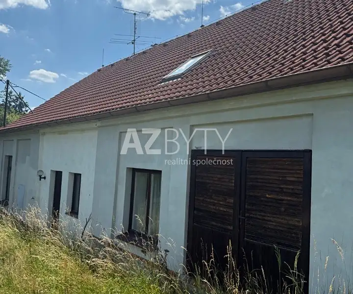 Prodej rodinného domu 320 m², pozemek 1200 m², Vlastec – náhled fotky 1