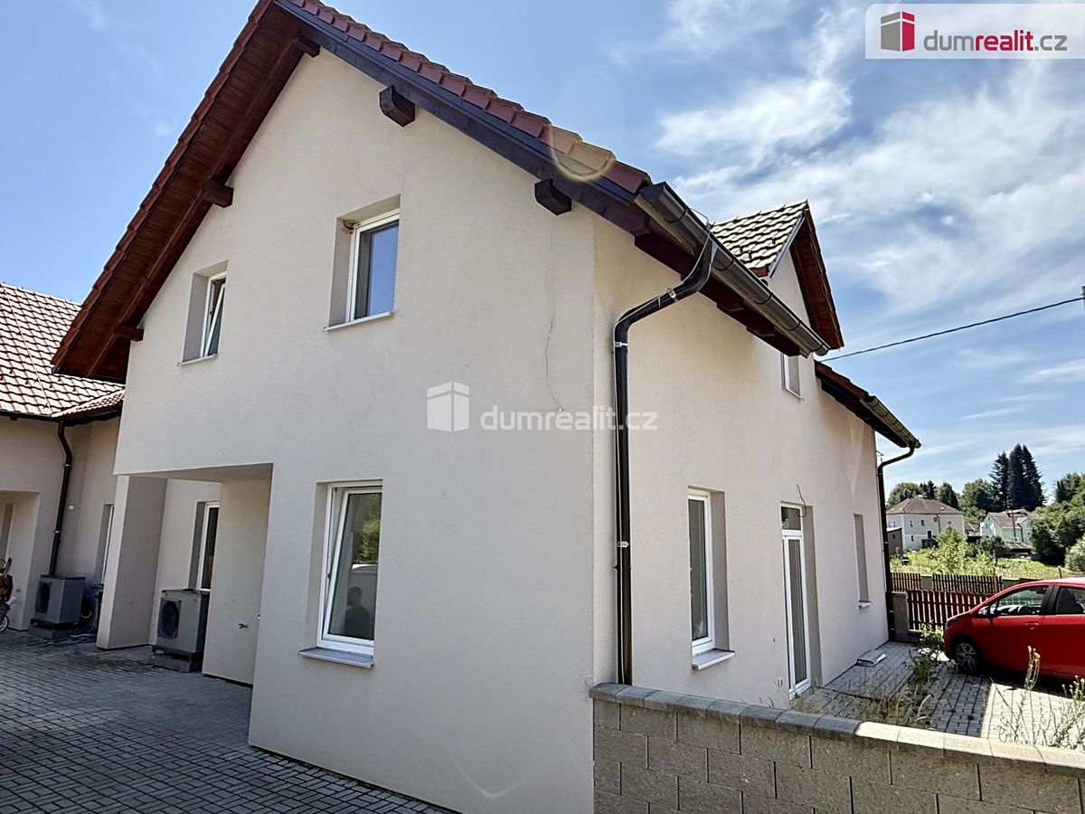 Prodej rodinného domu 190 m², pozemek 453 m² – fotografie 3