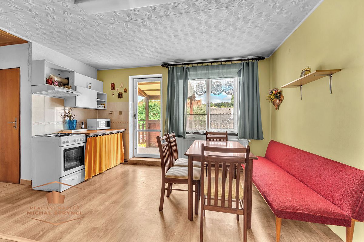 Prodej rodinného domu 80 m², pozemek 398 m² – fotografie 3