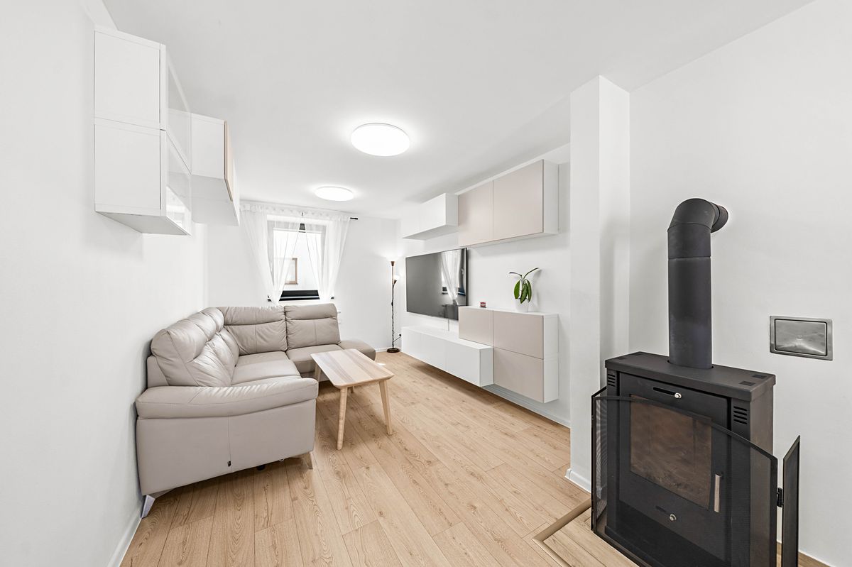 Prodej rodinného domu 179 m², pozemek 405 m² – fotografie 4