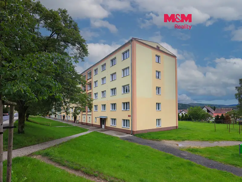 Pronájem bytu 3+1 79 m², Rotava – náhled fotky 1