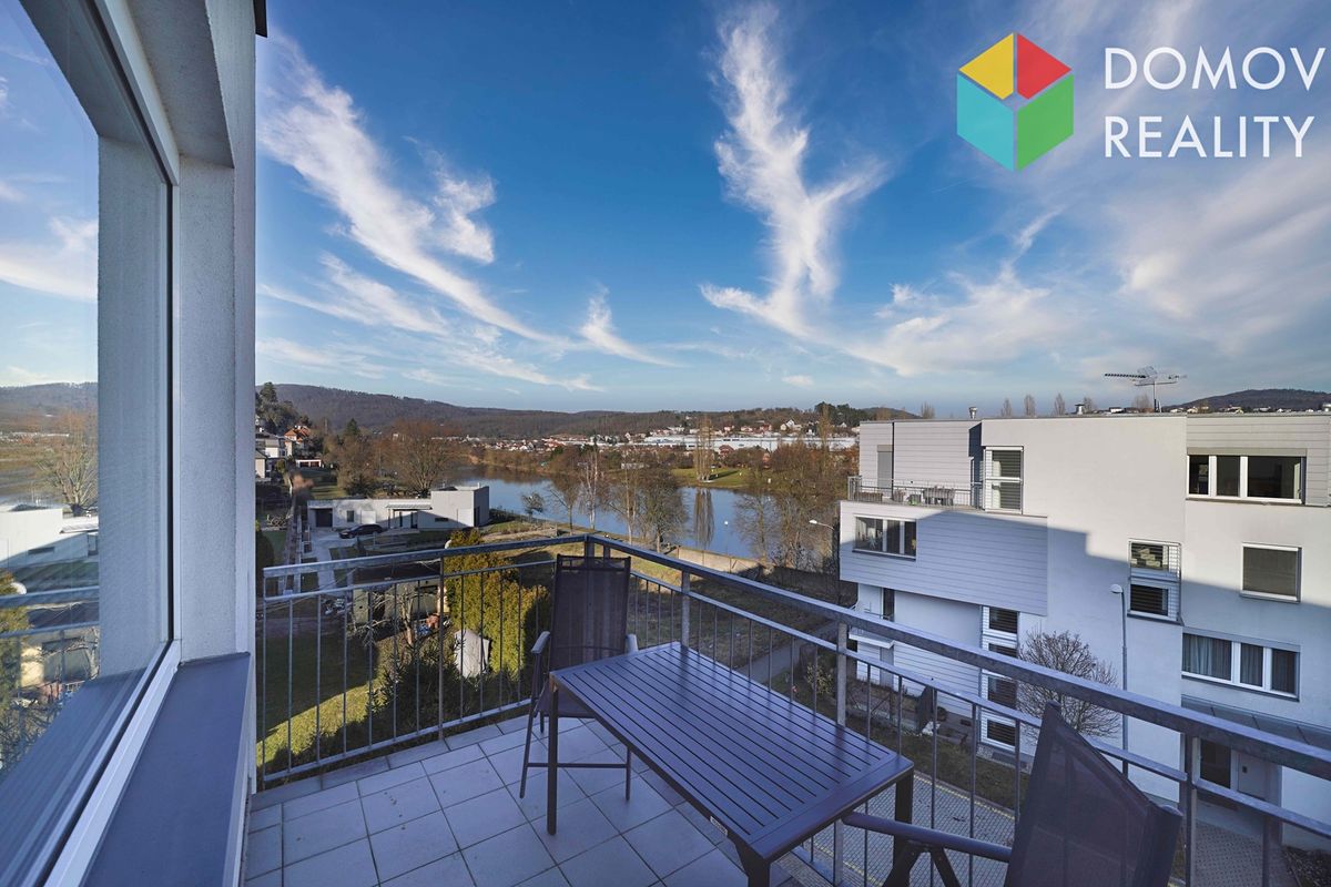 Pronájem bytu 4+kk 89 m²