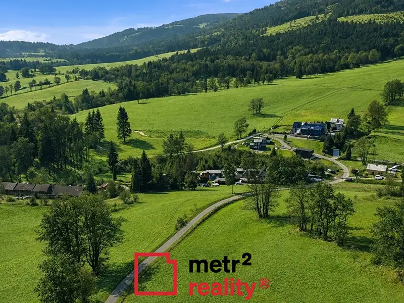 Prodej stavebního pozemku 544 m², Staré Město – náhled fotky 2