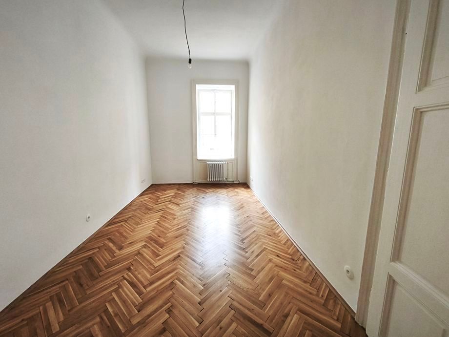 Pronájem bytu 3+1 105 m² – fotografie 4