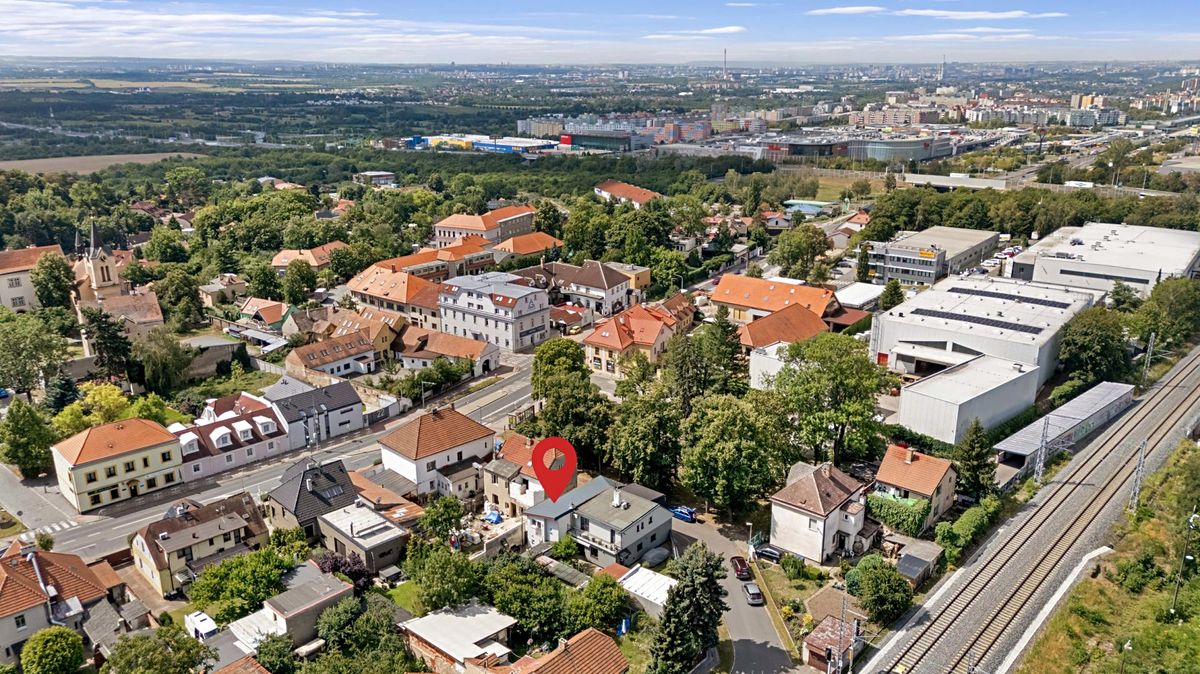 Prodej rodinného domu 90 m², pozemek 165 m²