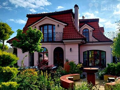 Prodej rodinného domu 256 m², pozemek 1249 m²