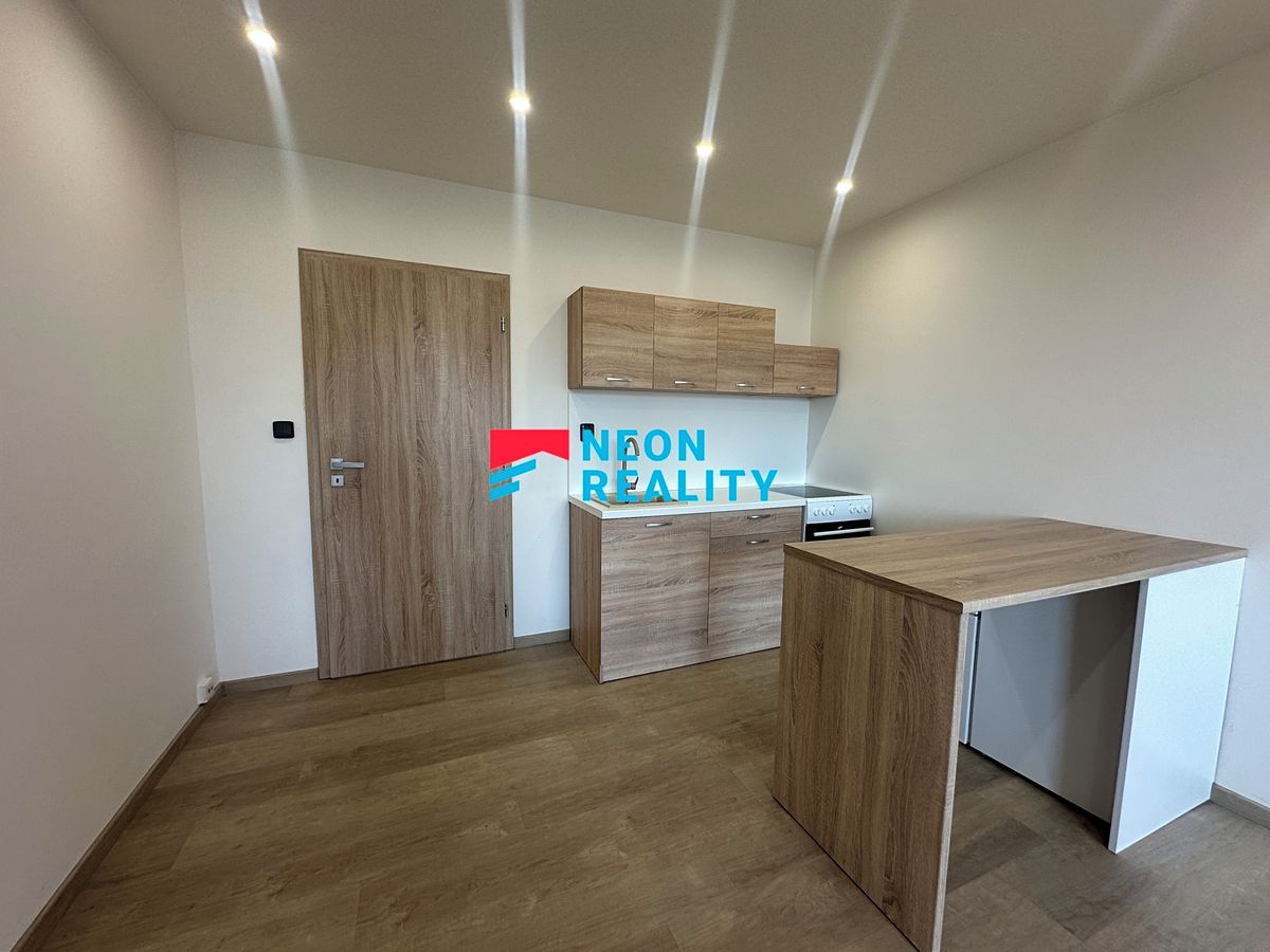 Pronájem bytu 1+kk 27 m²
