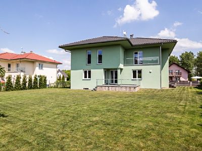 Pronájem rodinného domu 350 m², pozemek 1000 m²