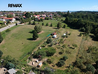 Prodej  stavebního pozemku 4 142 m²