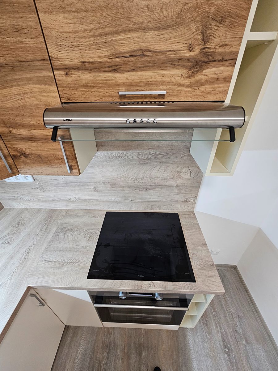 Pronájem bytu 2+kk 56 m² – fotografie 3