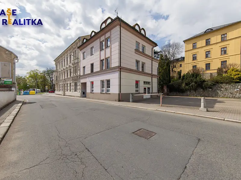 Prodej rodinného domu 347 m², pozemek 193 m², Šumperk – náhled fotky 1