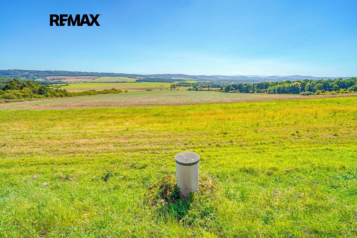 Prodej stavebního pozemku 732 m² – fotografie 3